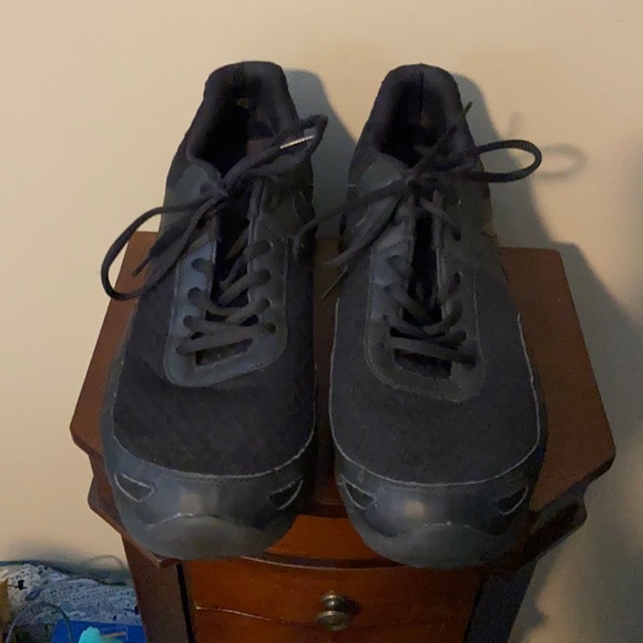 Reebok Men’s Shoes - Picture 2 of 5